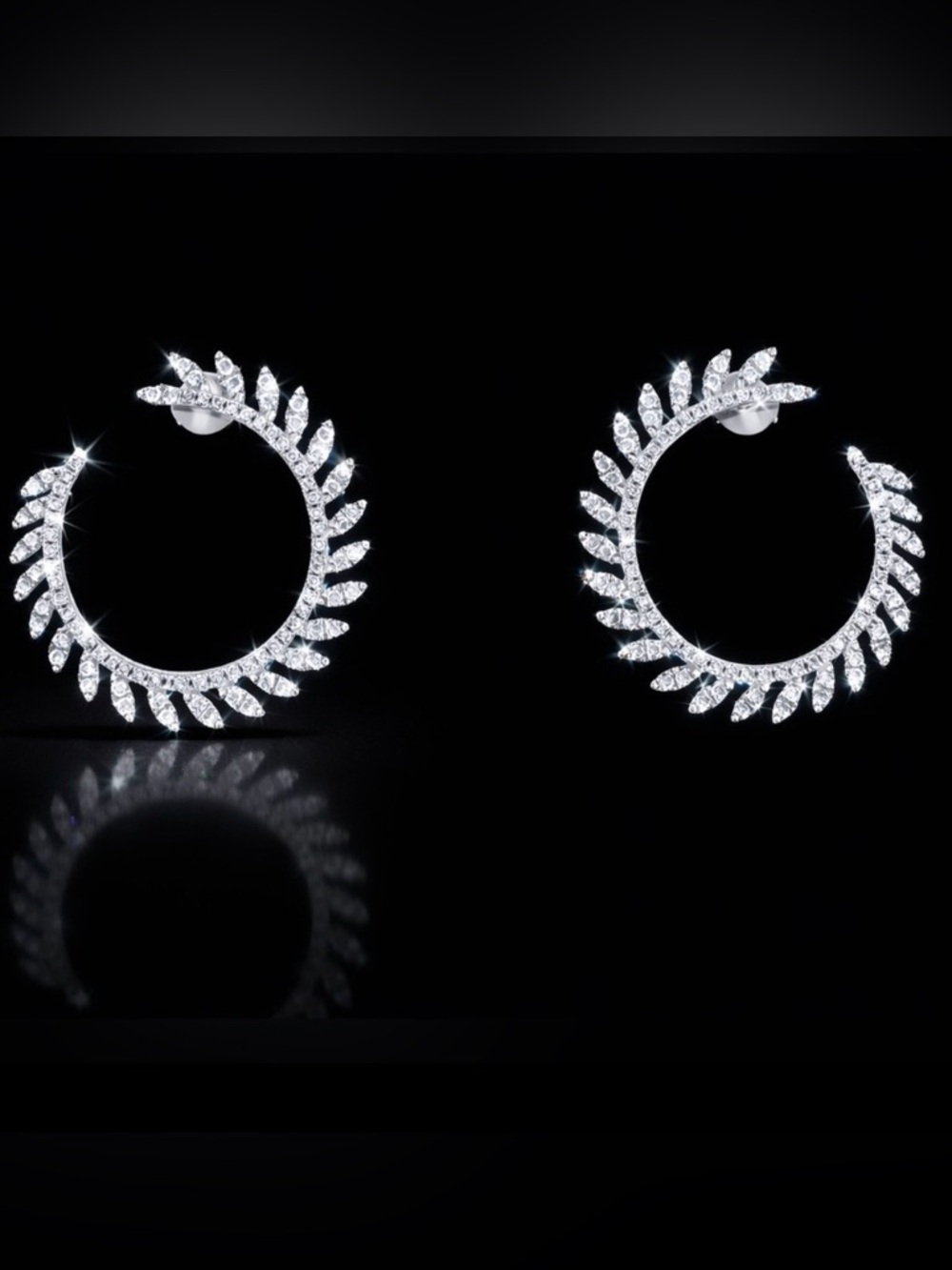 14 carat  White Gold  wreath Hoop Earrings with diamonds